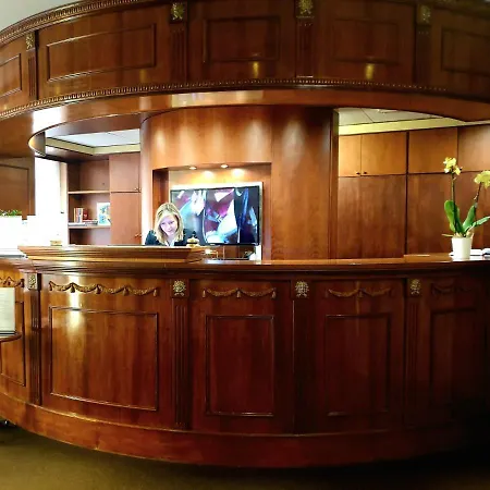 Alli Due Buoi Rossi 4*