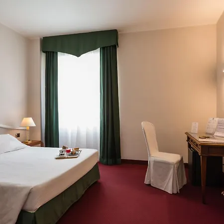 Alli Due Buoi Rossi 4* Alexandrie