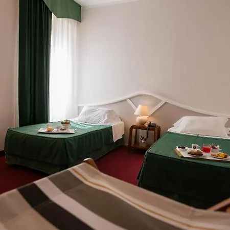 Hotell Alli Due Buoi Rossi 4*