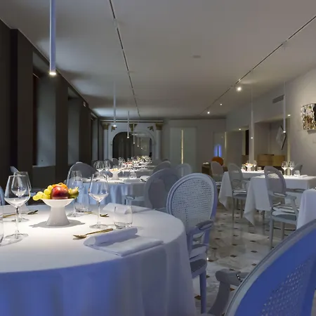 Hotel Alli Due Buoi Rossi 4*