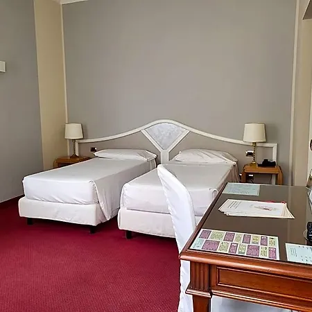 Hotel Alli Due Buoi Rossi 4*