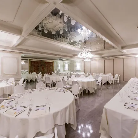Hotel Alli Due Buoi Rossi 4*