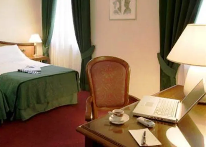 Hotel Alli Due Buoi Rossi 4*